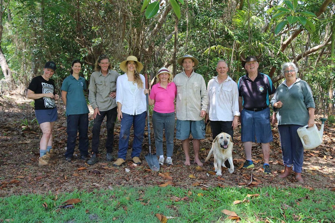 Rebecca Lynn, Lara Cumming, Brent Hely, Celeste Lymn, Tracy Pearson, Paul Baker, Mayor Cr Steve Allan, Peter Brotherton & Jenny Sewell