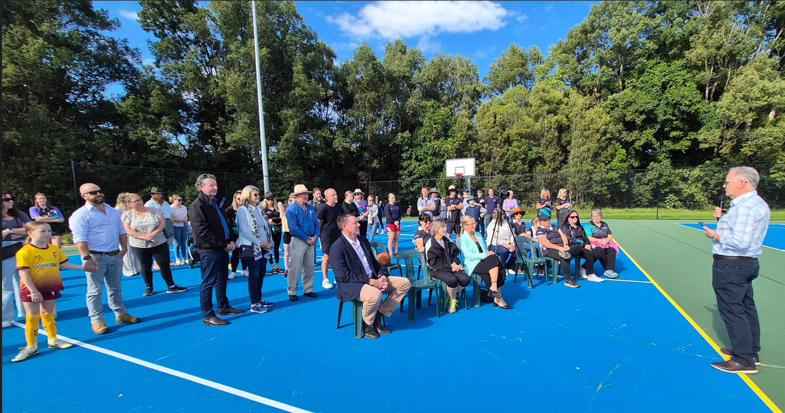 Mayor speaks at the Netball Court Opening.PNG